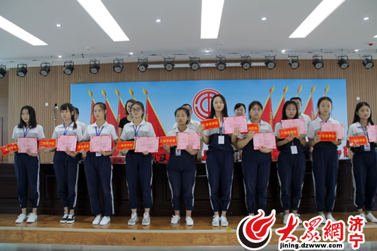 济宁技师学院广联医药班10名优秀学生喜获奖