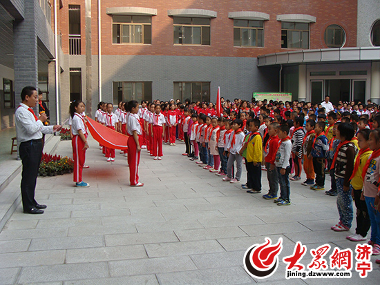 济宁永丰街小学图片